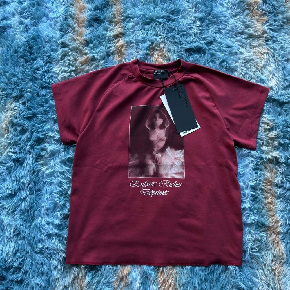 Erd Red girl Whisper Raglan T-Shirt